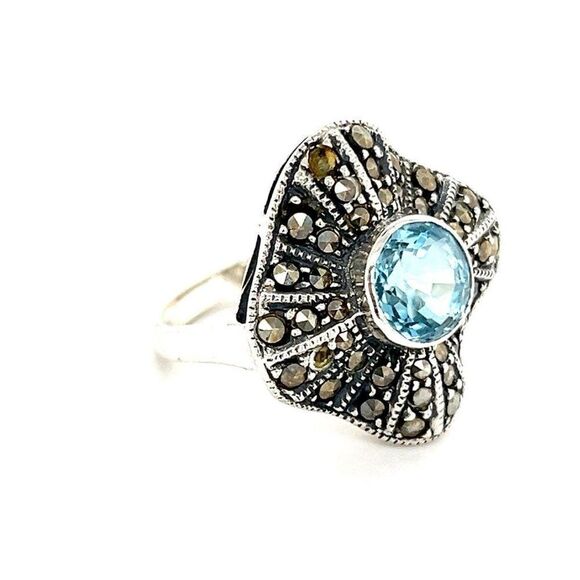 Stunning Sterling Silver Round Topaz / Marcasites Ring - Picture 7 of 10